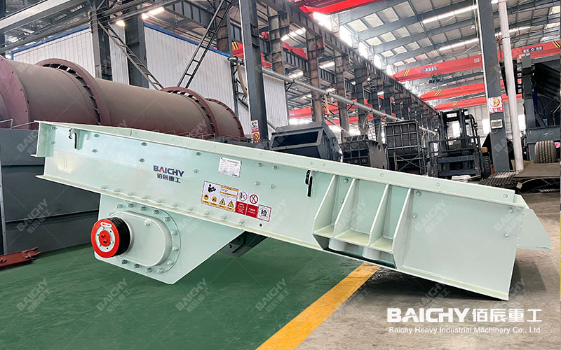 ZSW振動(dòng)給料機(jī)：工業(yè)生產(chǎn)的“智能輸送管家”