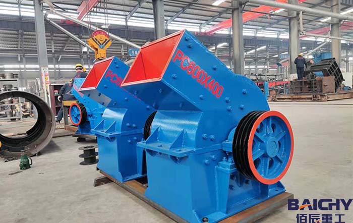 采石場粉碎石頭都需要哪些設(shè)備？